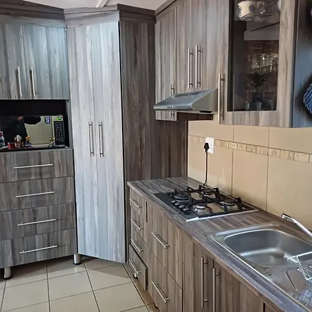 Pelgrimsrus Apartamento Bloemfontein Exterior foto